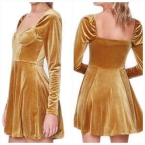 Forever 21 Velvet Sweetheart Dress Size Medium Gold Mustard Long Sleeve Babydoll